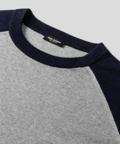 Christinawiseman.shop32f91a02e7 4